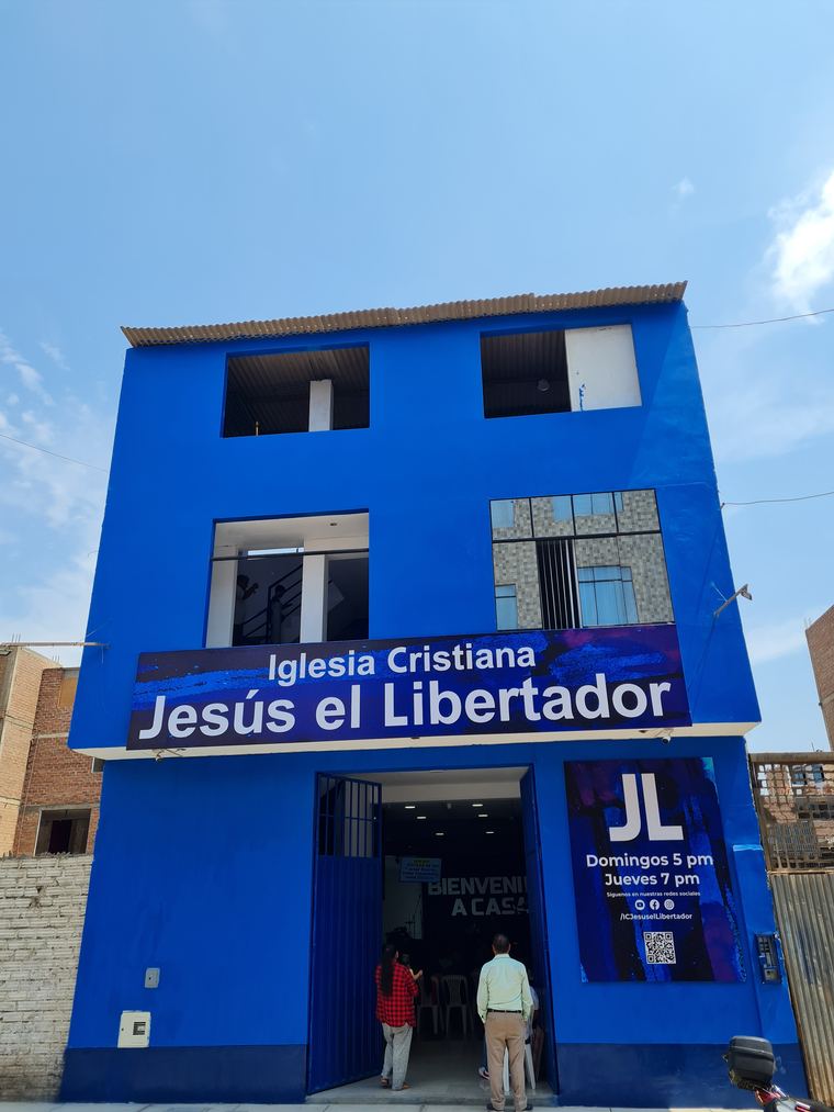 Fachada de la sede San Martín de Porres